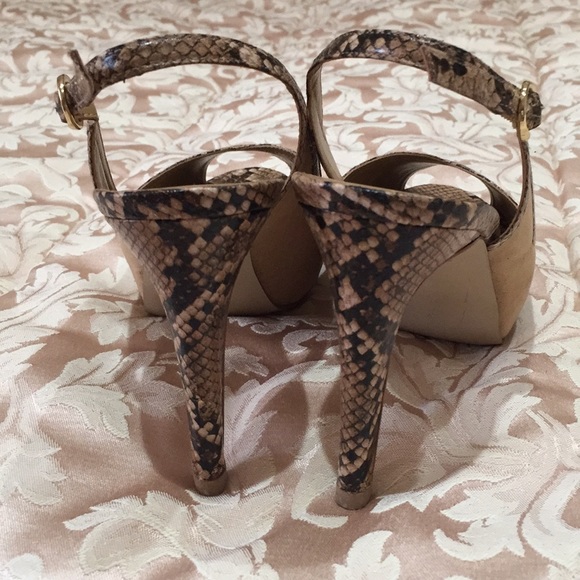 Tan and brown snake skin heels - Picture 3 of 4